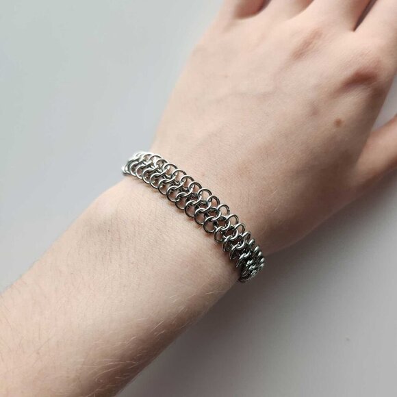 Modern Medieval Renaissance Revival Silver chain mail bracelet ✦ - Picture 3 of 10